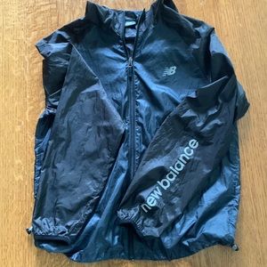 New balance lightweight windbreaker hooded. Mens small. Blue/black
